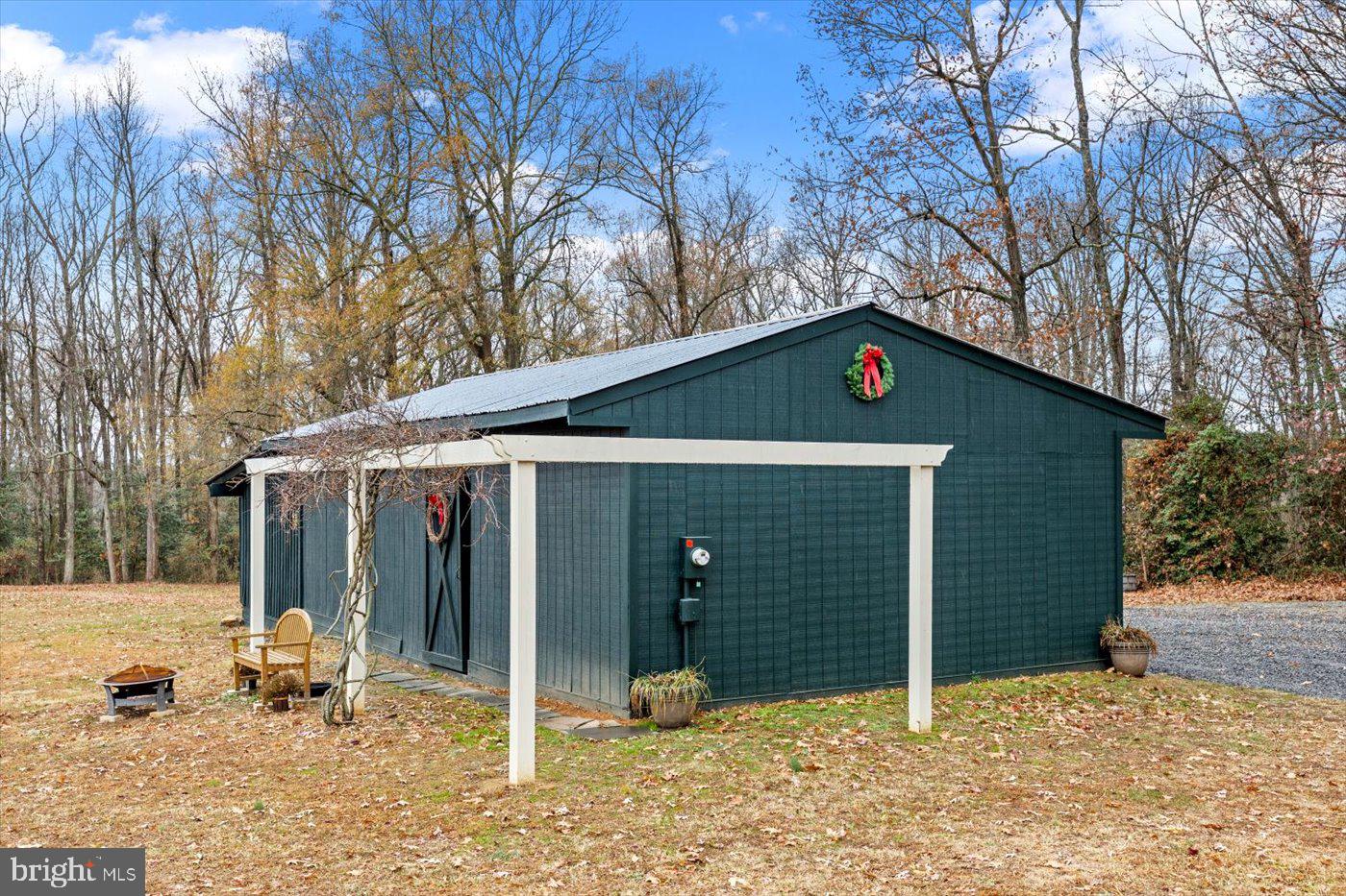 77 Windy Ridge Ln