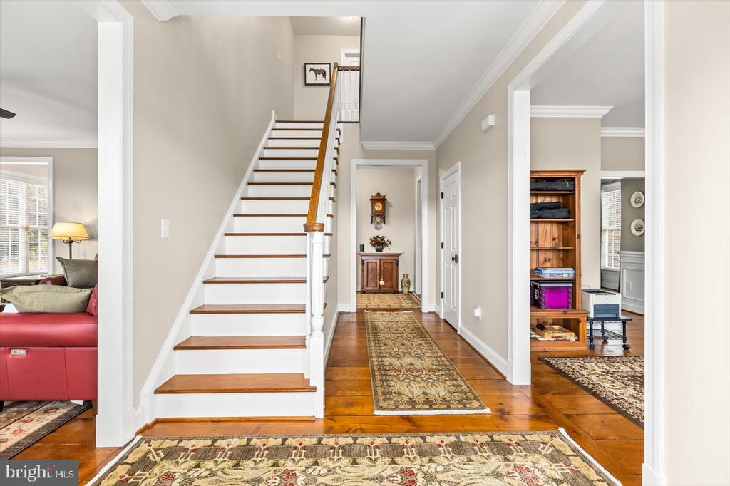 77 Windy Ridge Ln