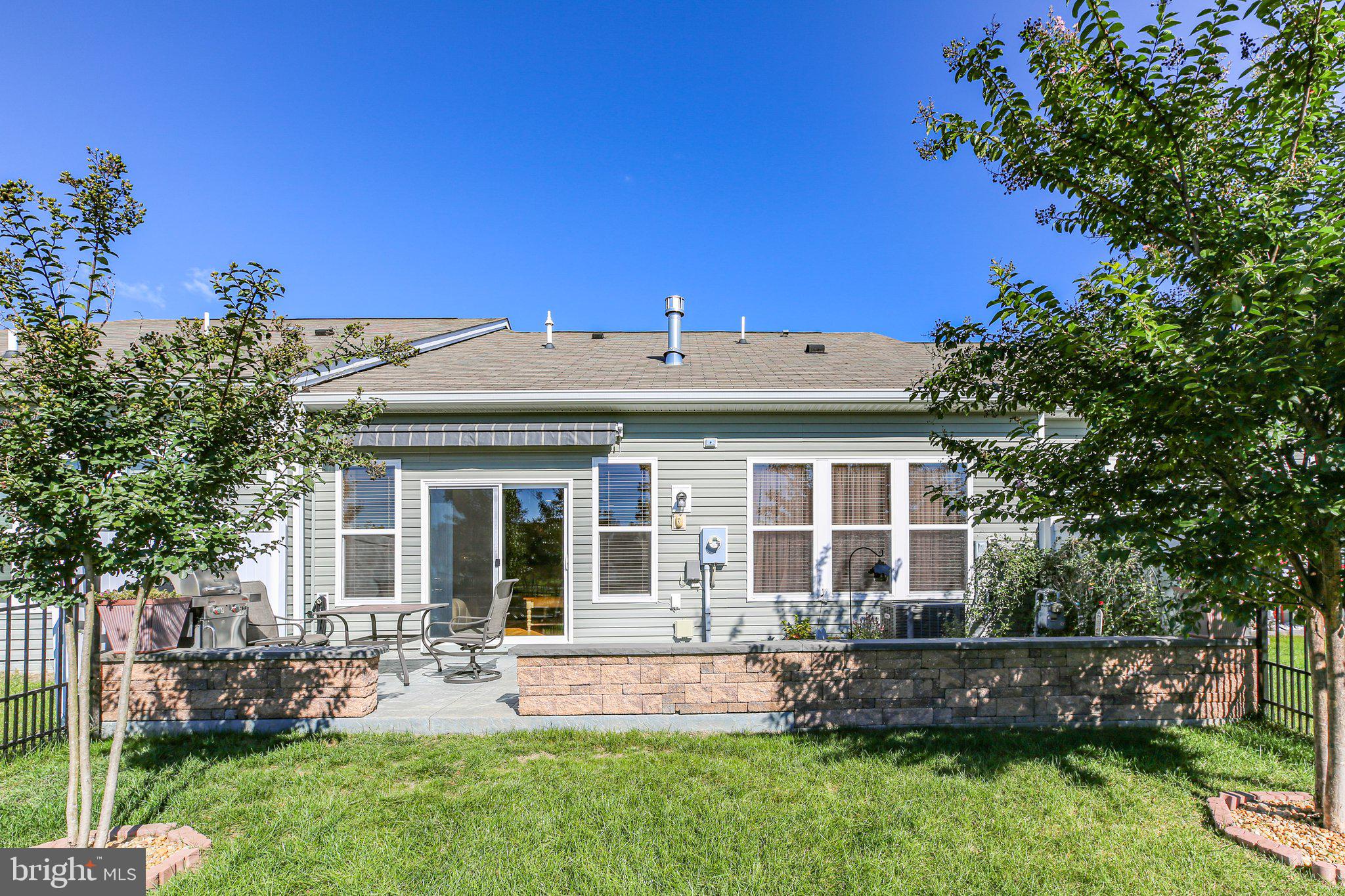118 Long Point Dr