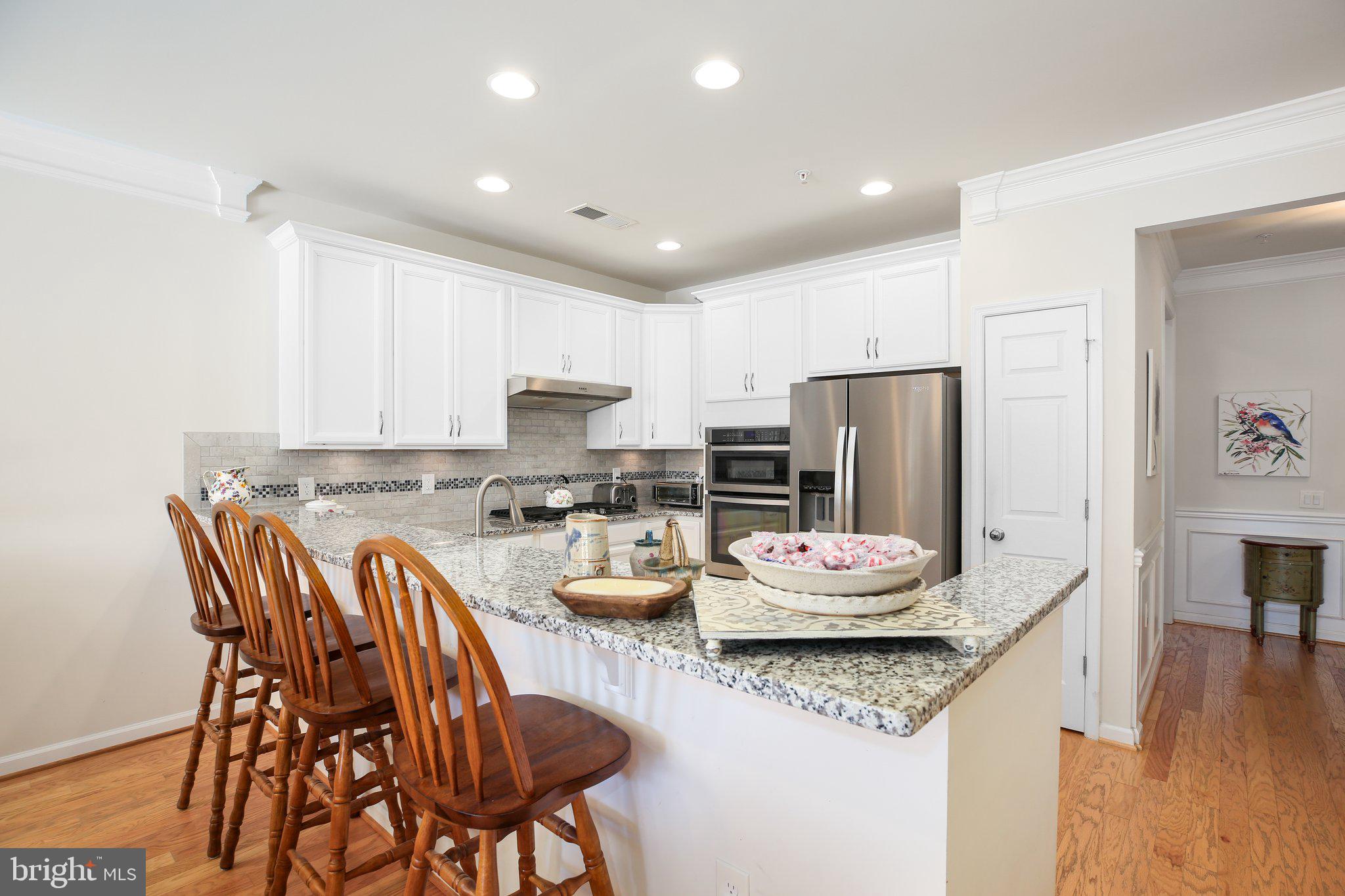 118 Long Point Dr