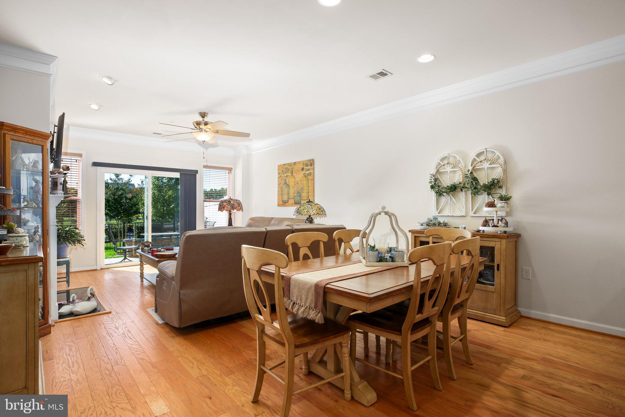 118 Long Point Dr