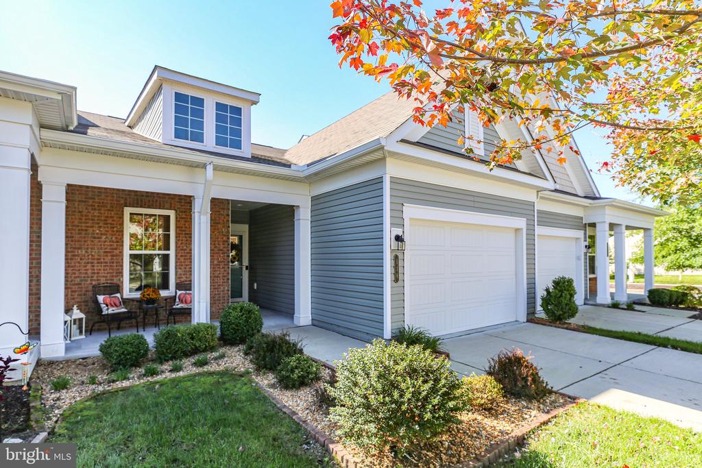 118 Long Point Dr