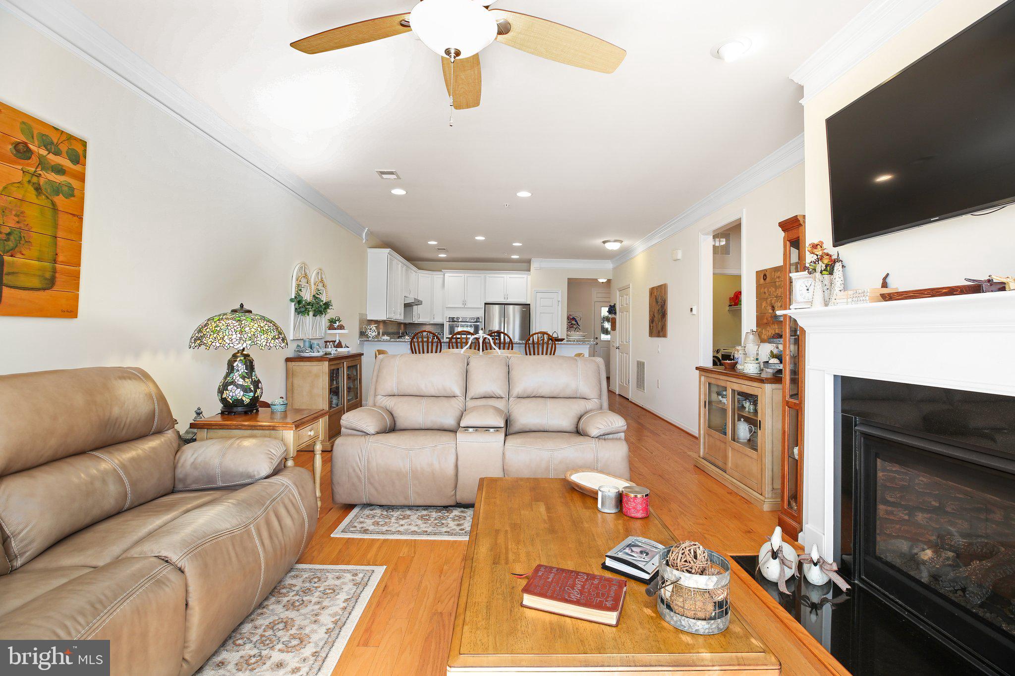 118 Long Point Dr