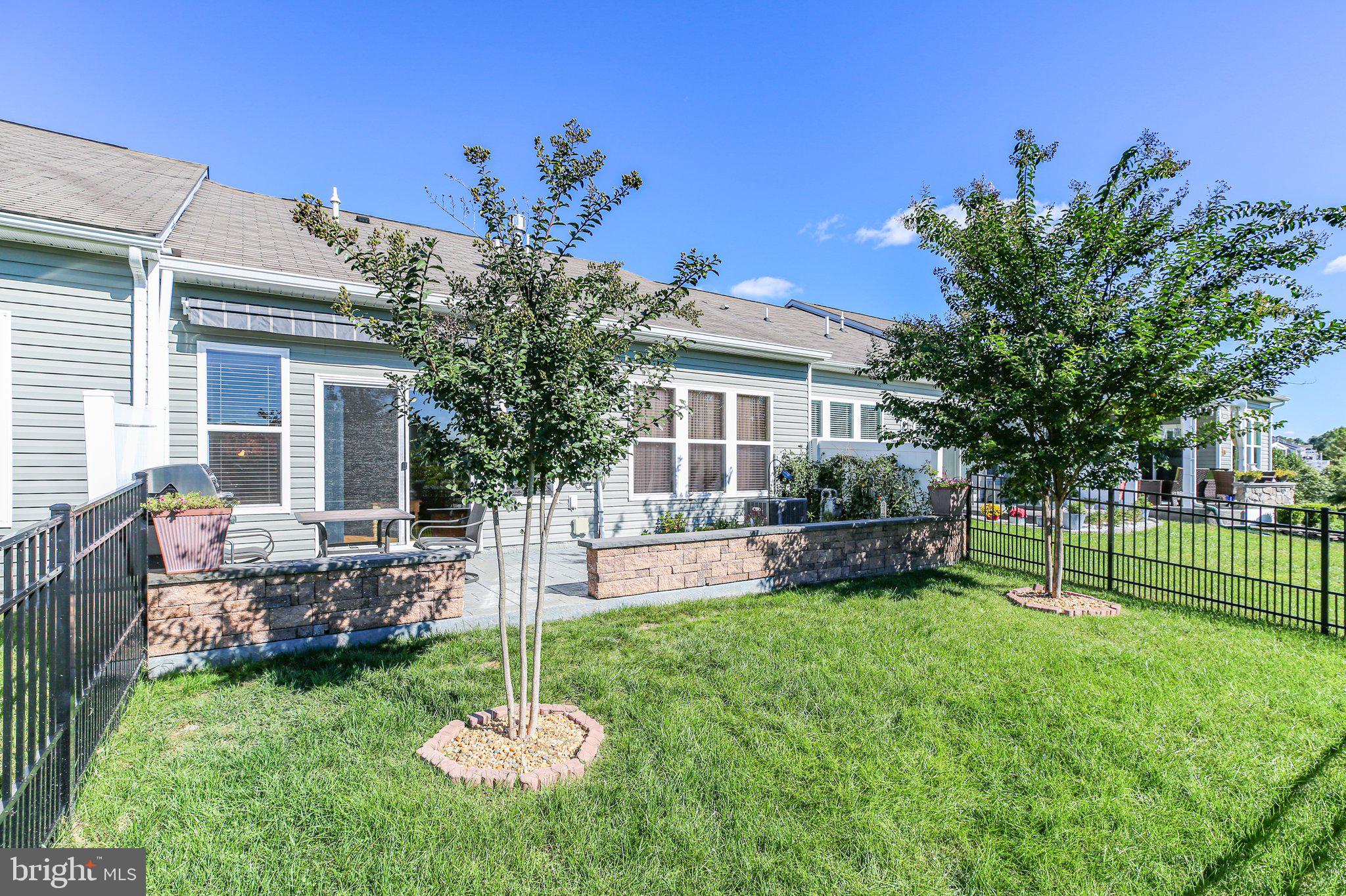 118 Long Point Dr