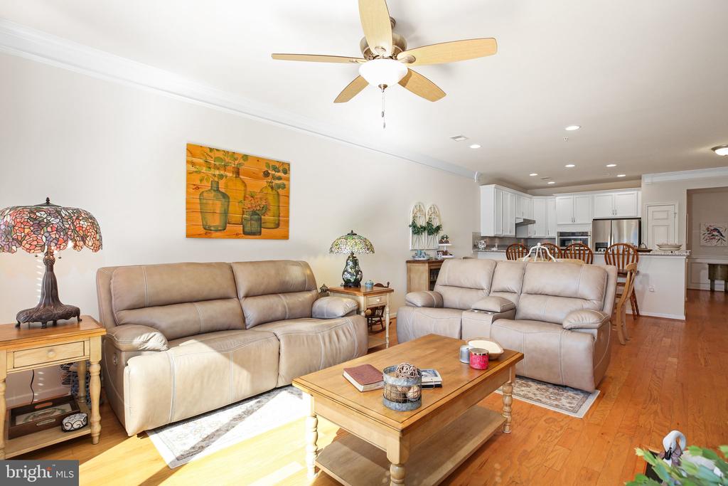 118 Long Point Dr