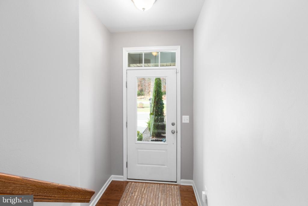 6 SURVEYORS WAY