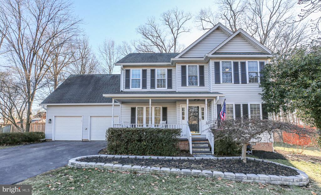 16 Ridge Pointe Ln