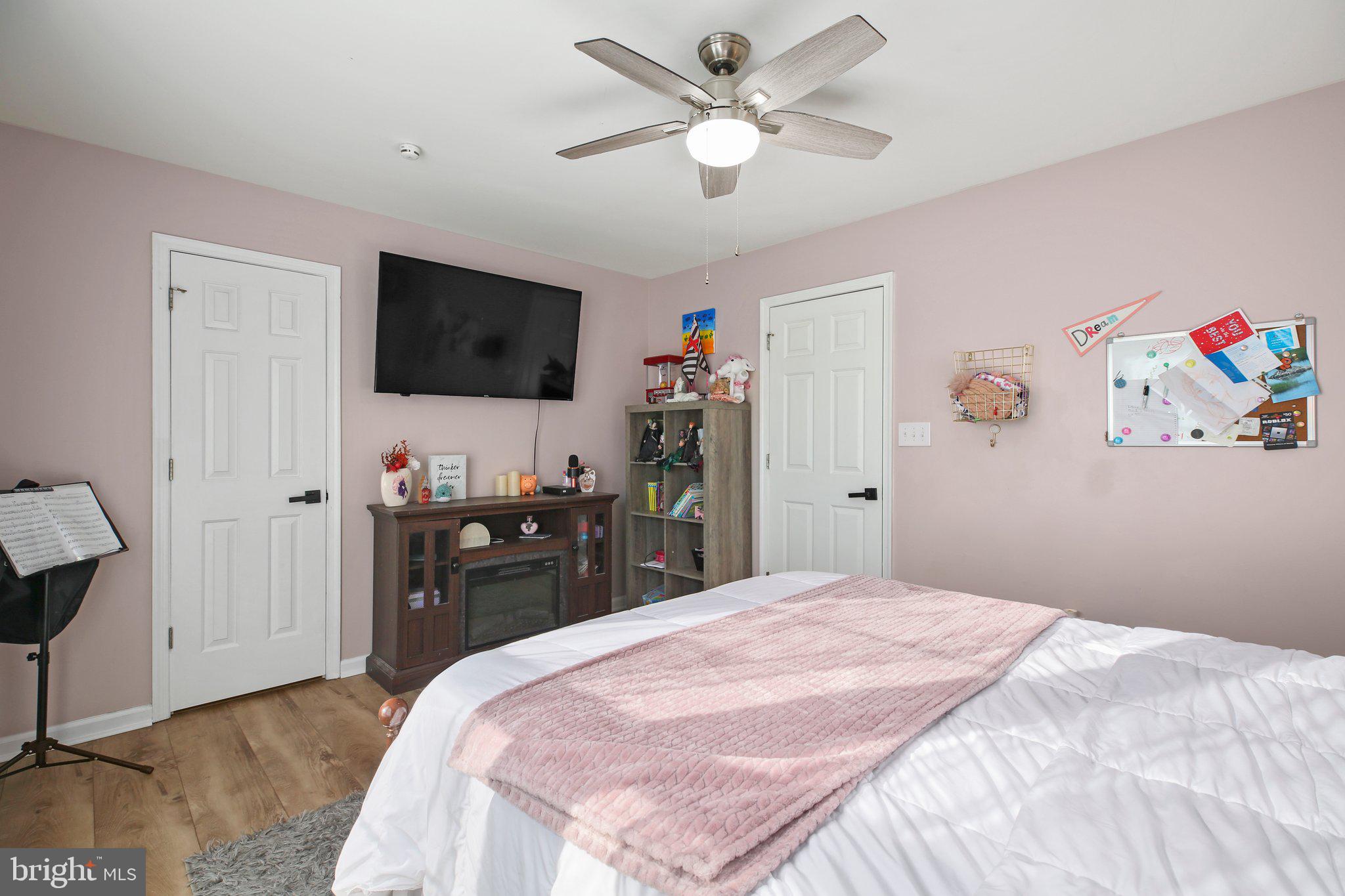 16 Ridge Pointe Ln