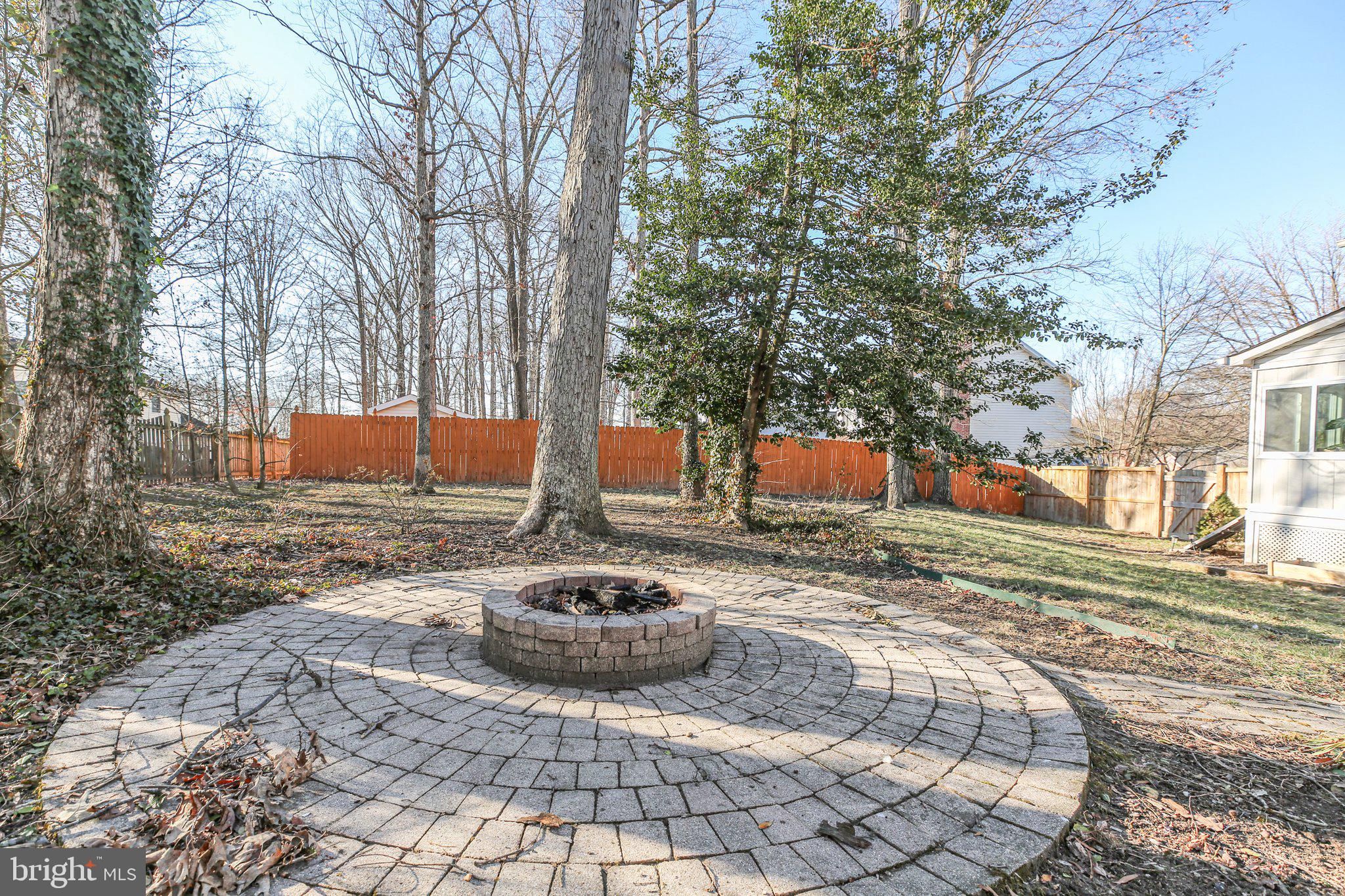 16 Ridge Pointe Ln