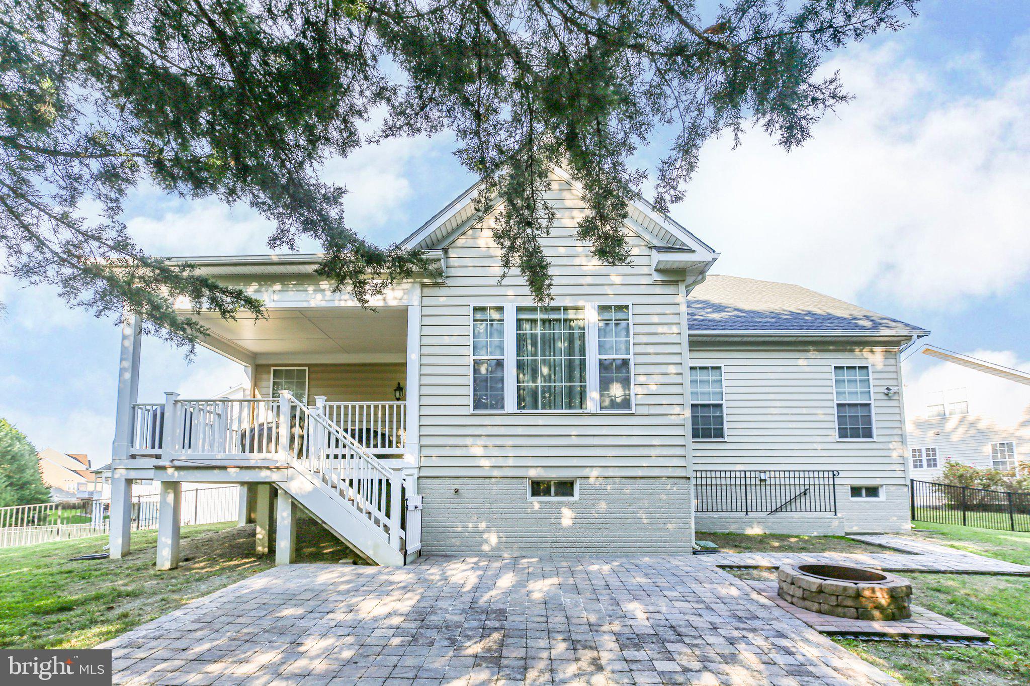 3 Gabriels Ln