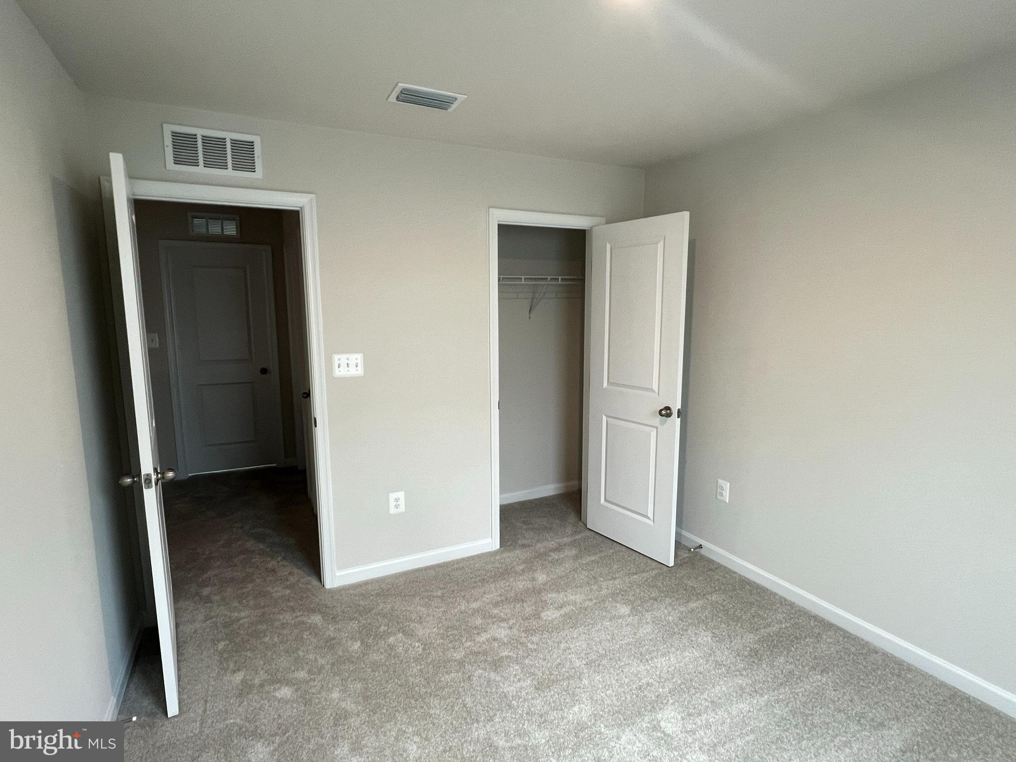 1813 CREEK BOTTOM PL