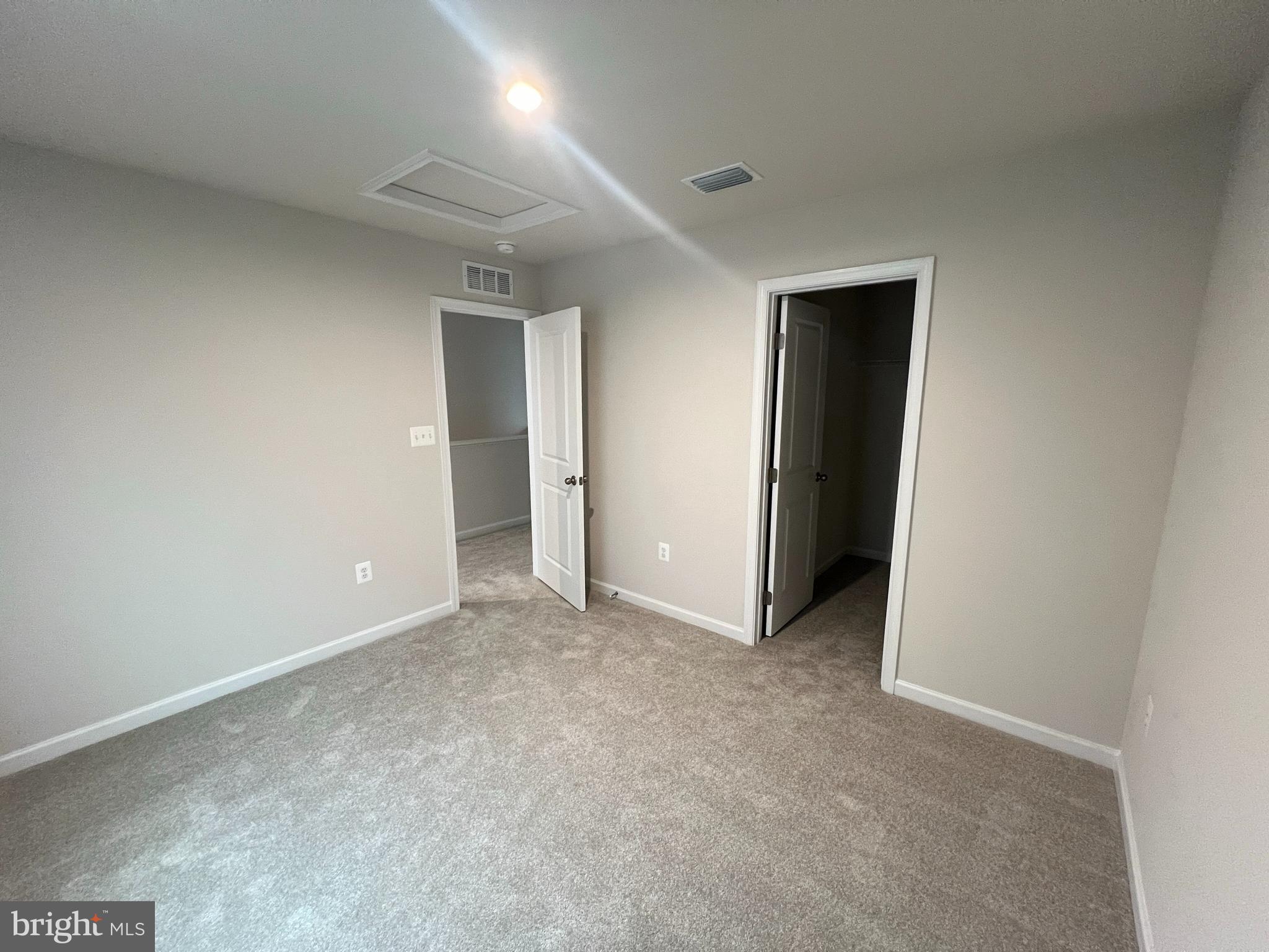 1813 CREEK BOTTOM PL