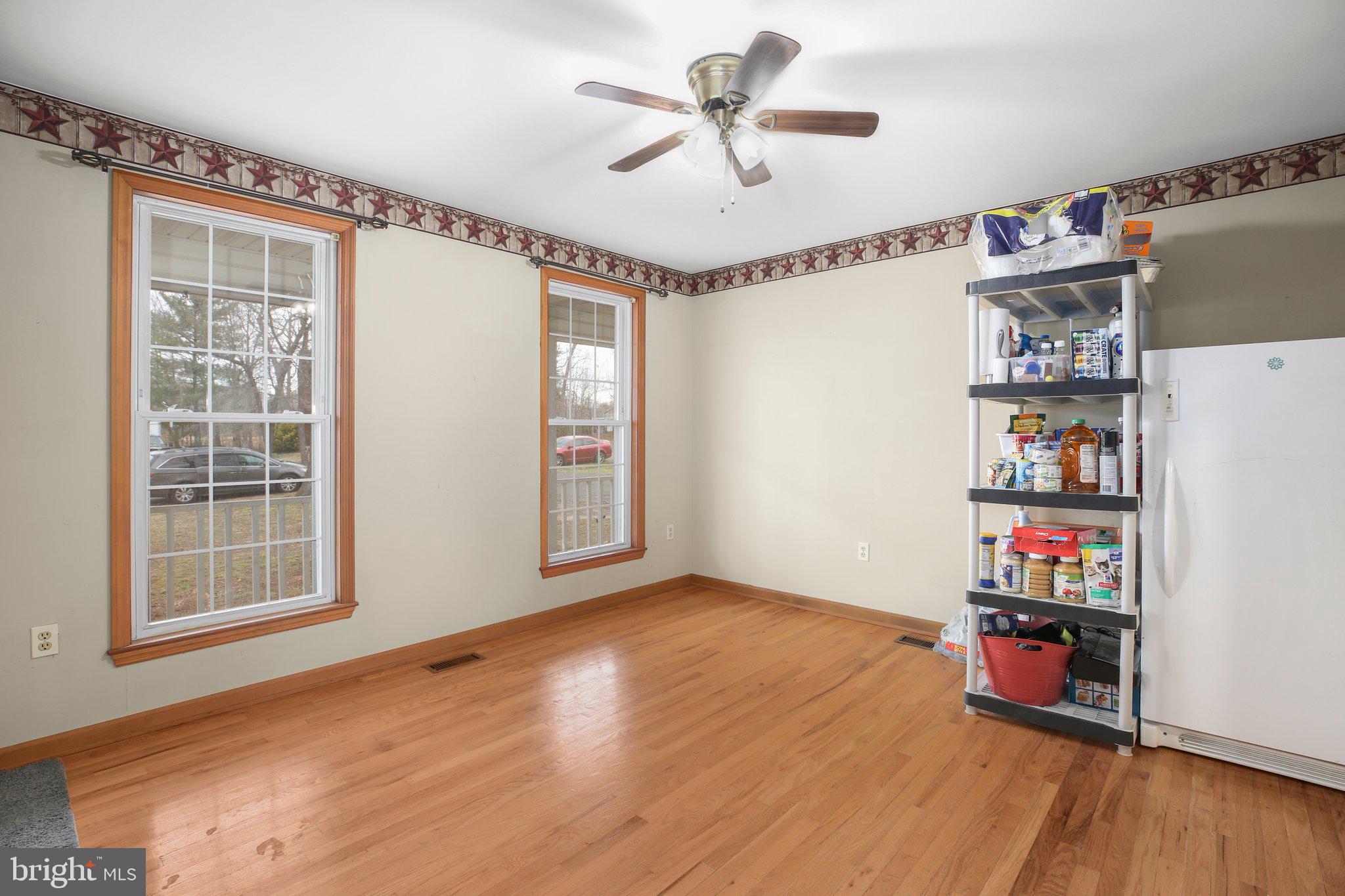 61 Cornwallis Dr