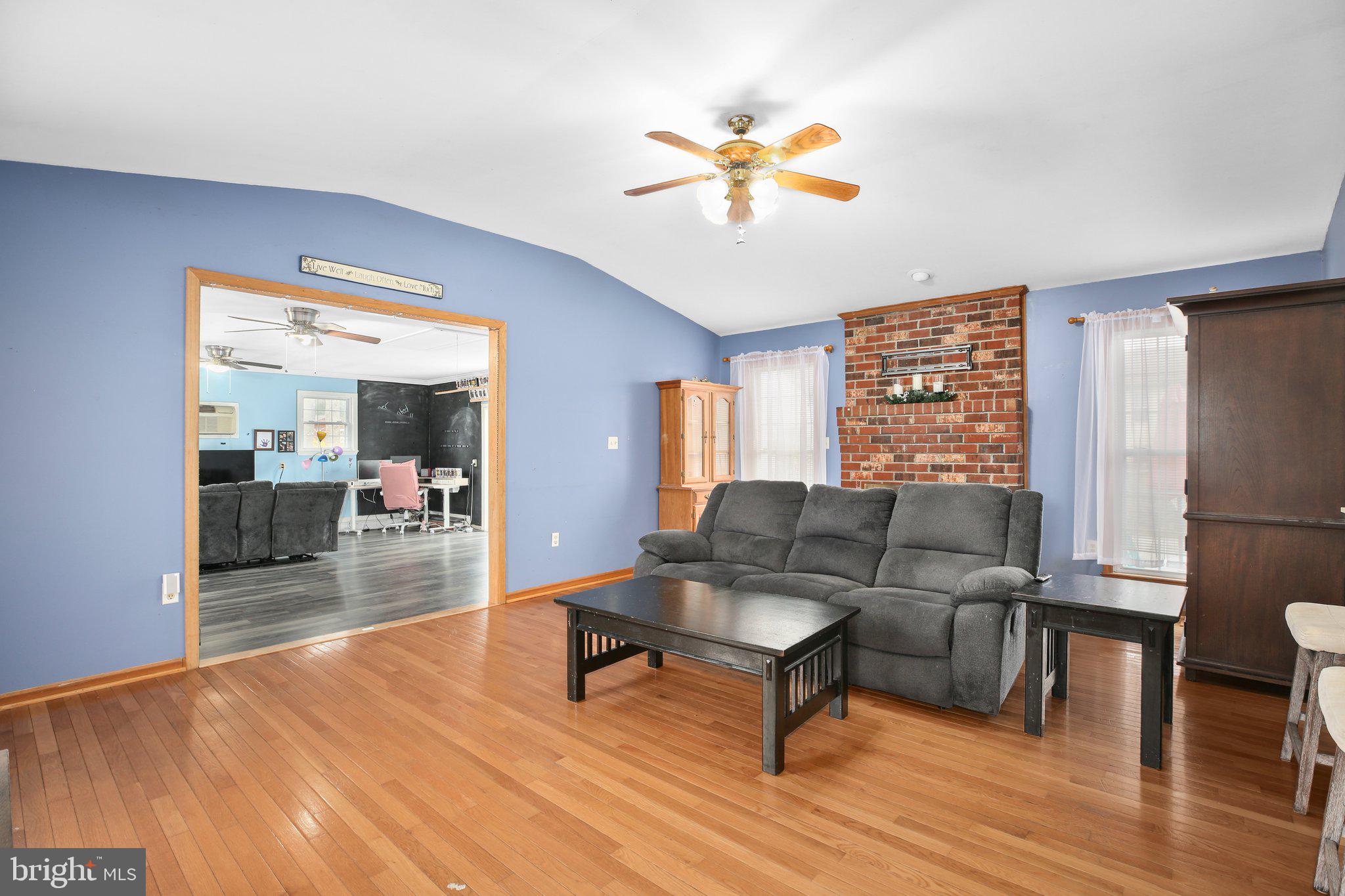 61 Cornwallis Dr