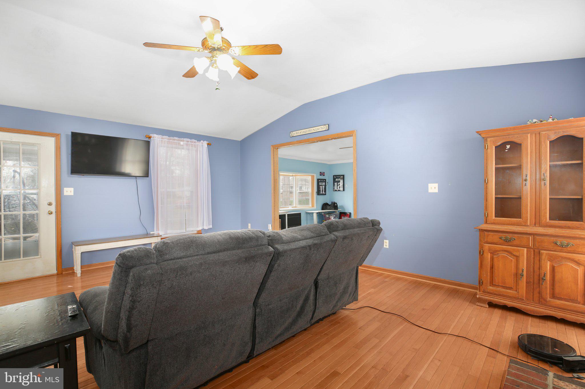 61 Cornwallis Dr
