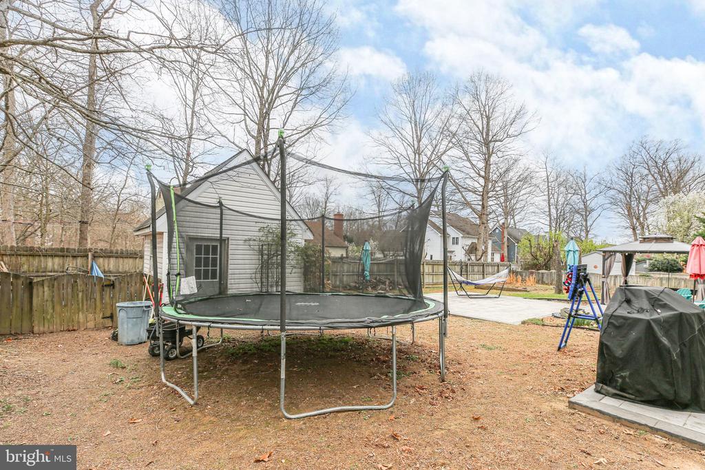 61 Cornwallis Dr