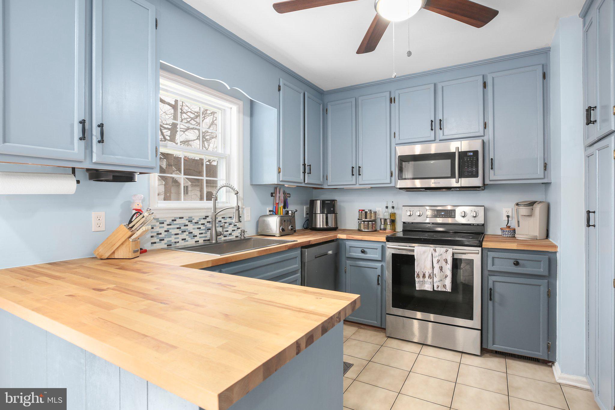 61 Cornwallis Dr