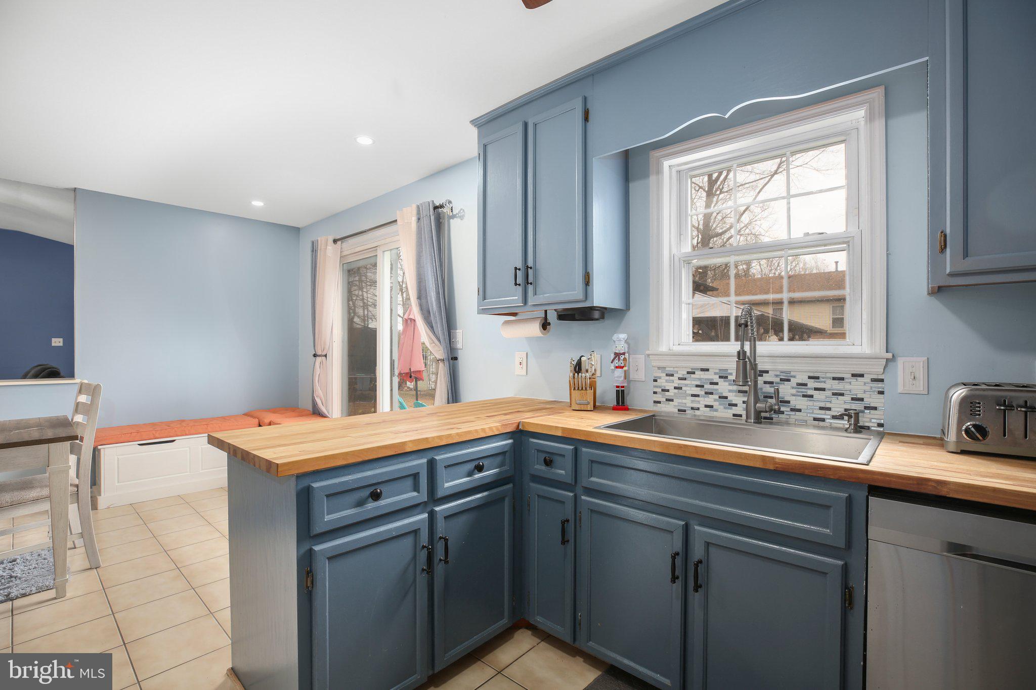 61 Cornwallis Dr