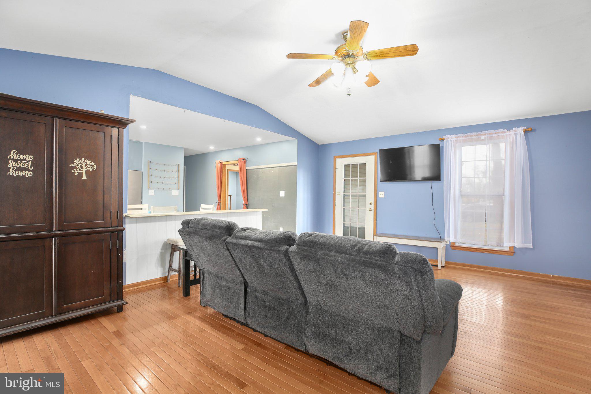 61 Cornwallis Dr