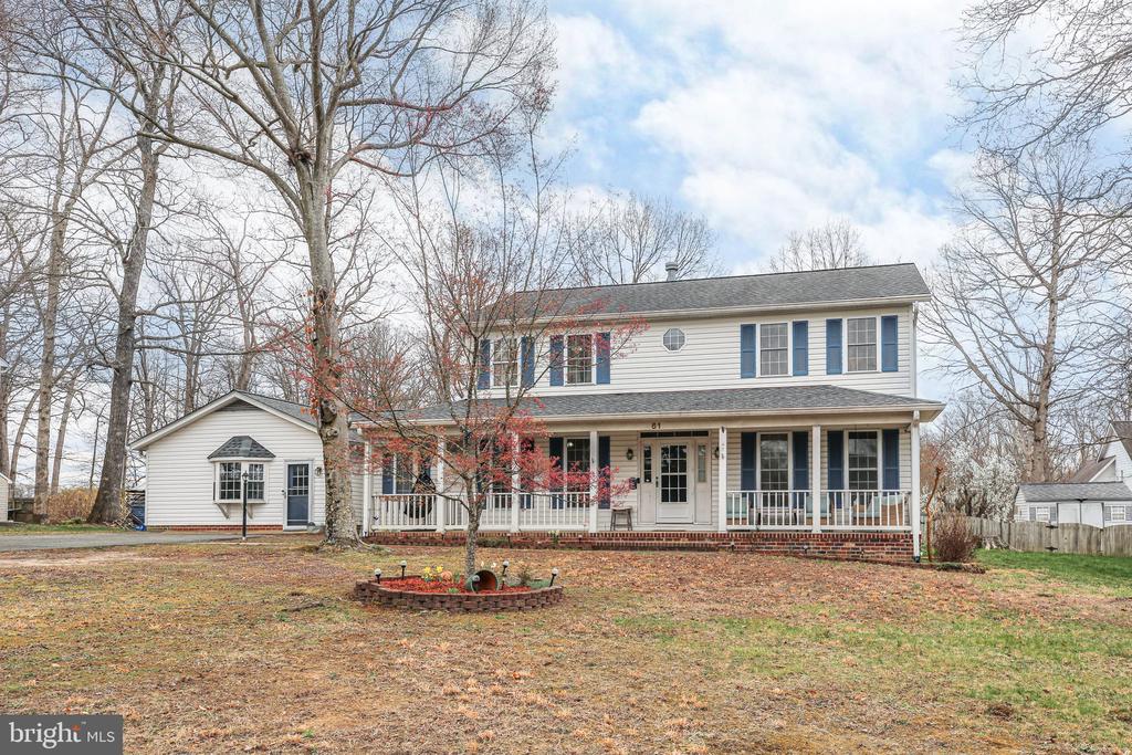 61 Cornwallis Dr