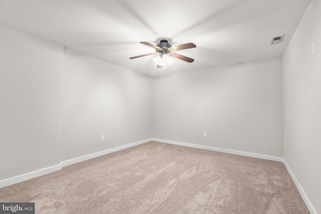 838 Hartwood Rd