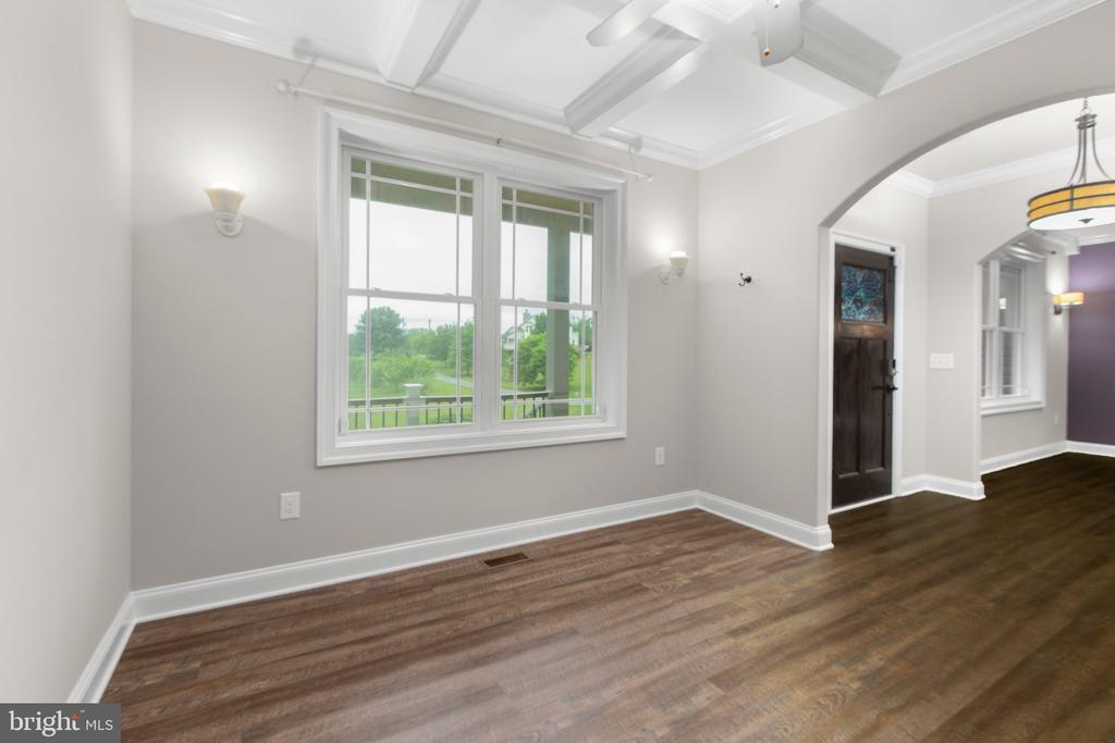 838 Hartwood Rd