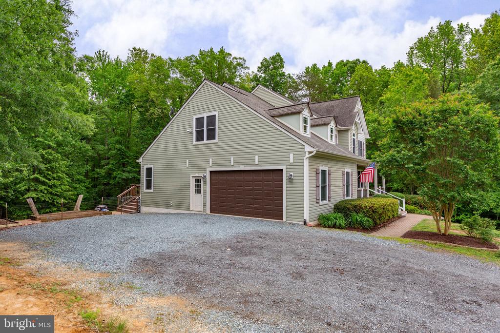 838 Hartwood Rd