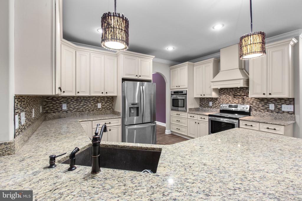 838 Hartwood Rd