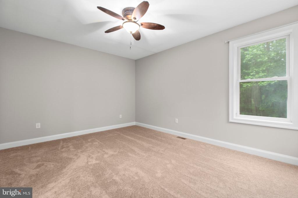 838 Hartwood Rd