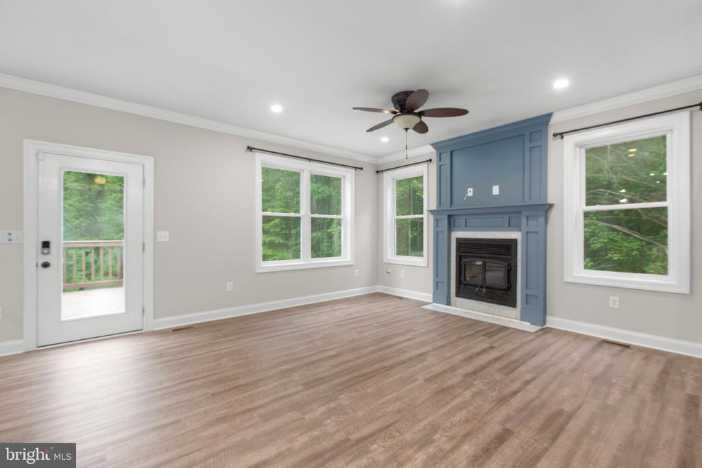838 Hartwood Rd