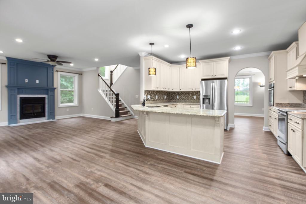 838 Hartwood Rd