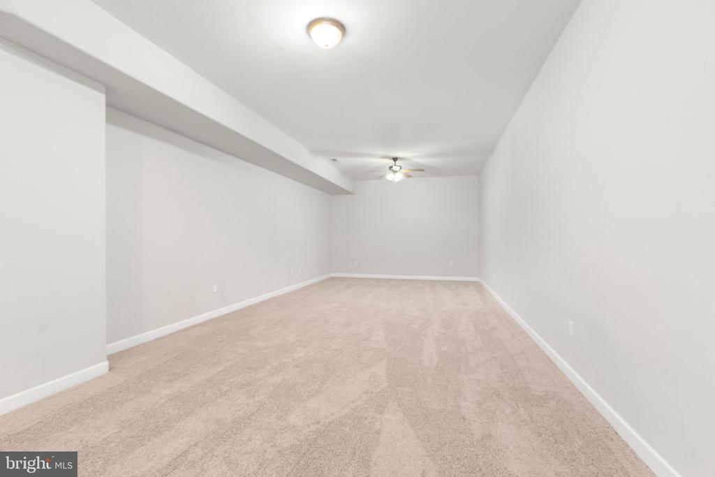 838 Hartwood Rd