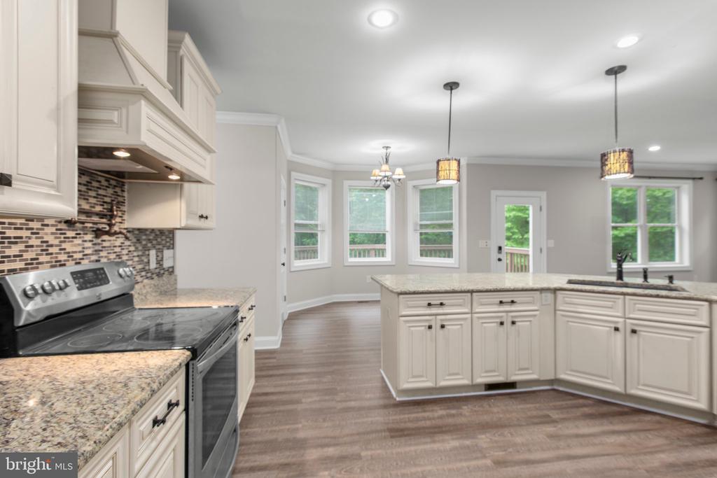 838 Hartwood Rd