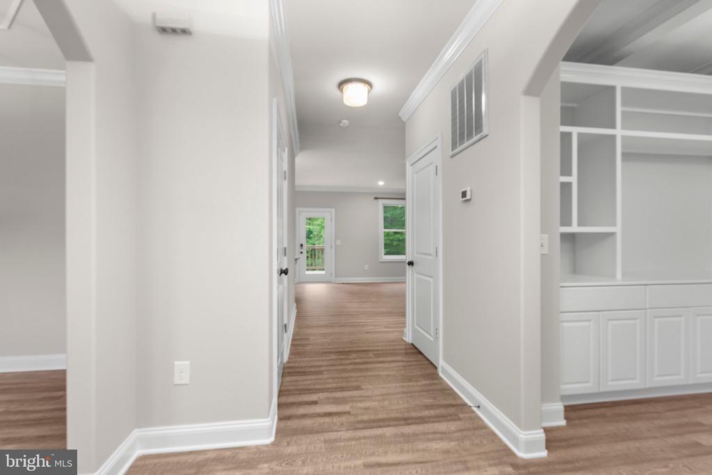 838 Hartwood Rd