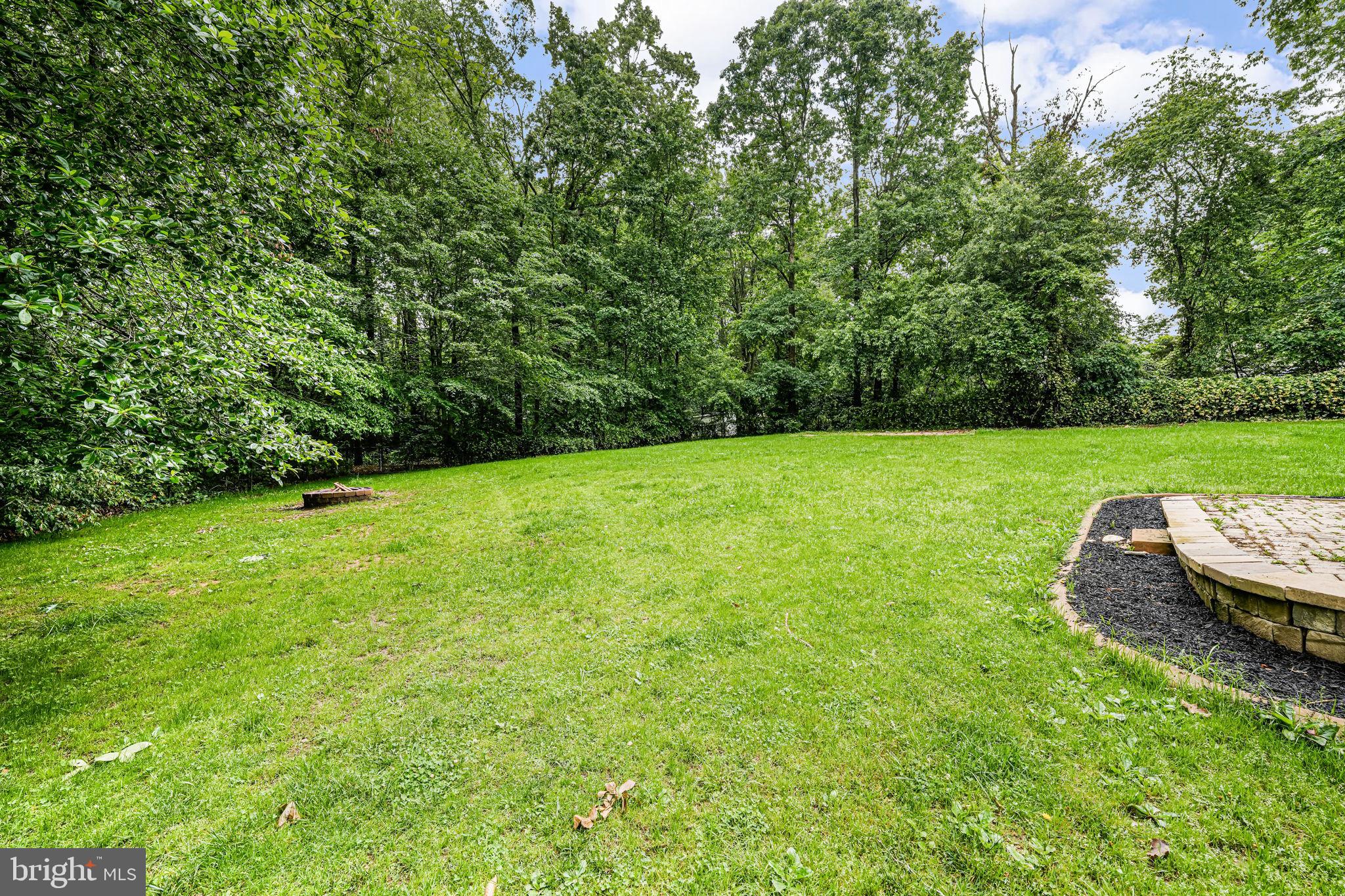 20 BREEZY HILL DRIVE