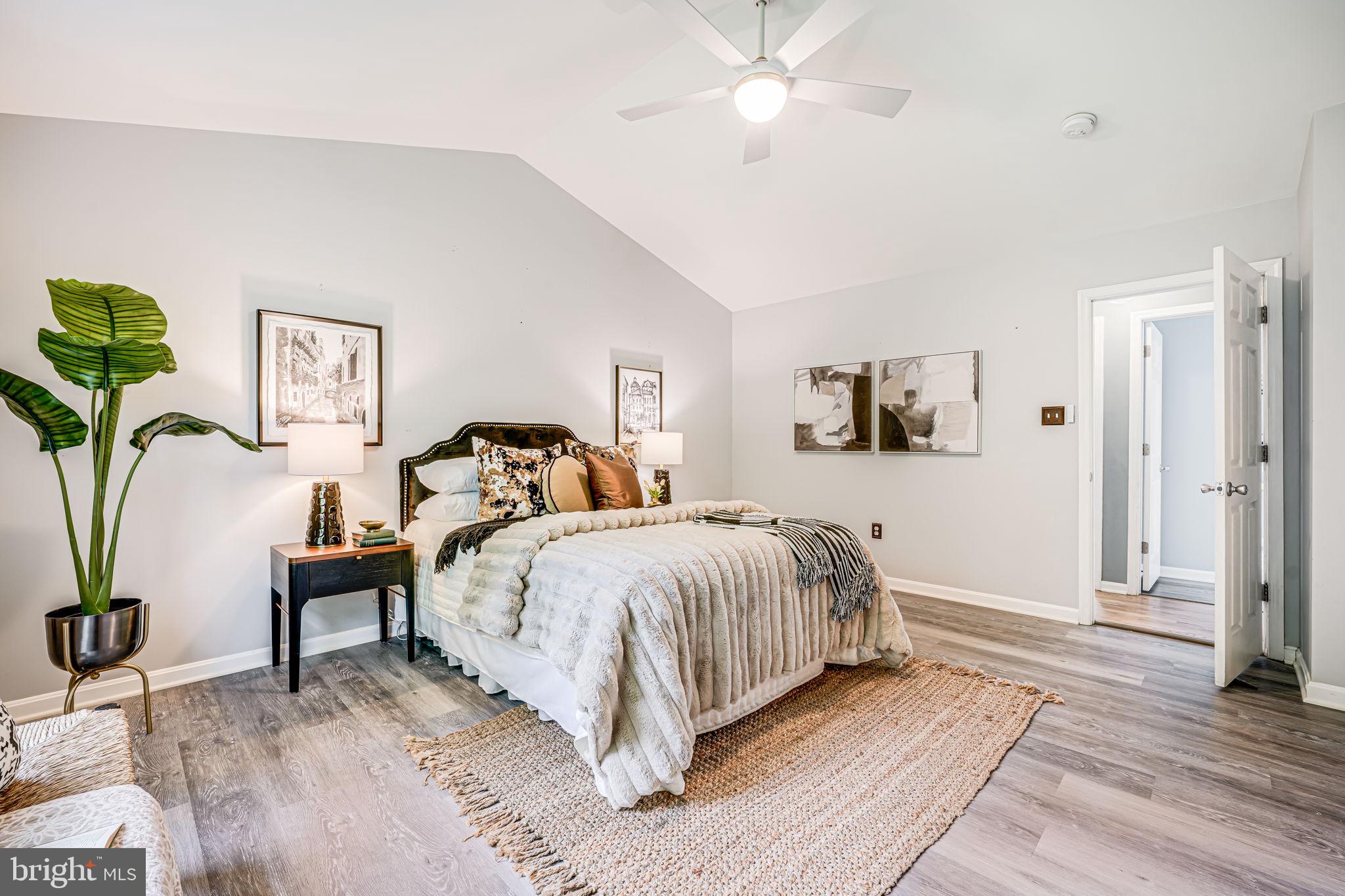 20 BREEZY HILL DRIVE