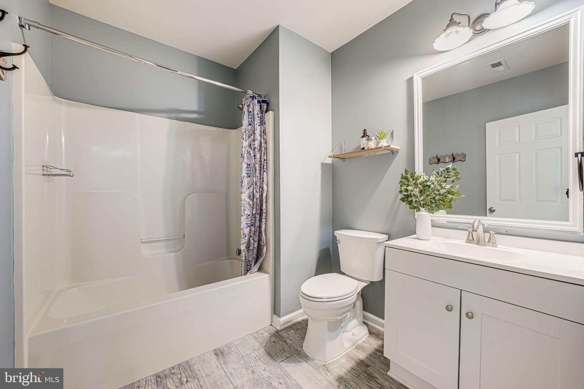 20 BREEZY HILL DRIVE