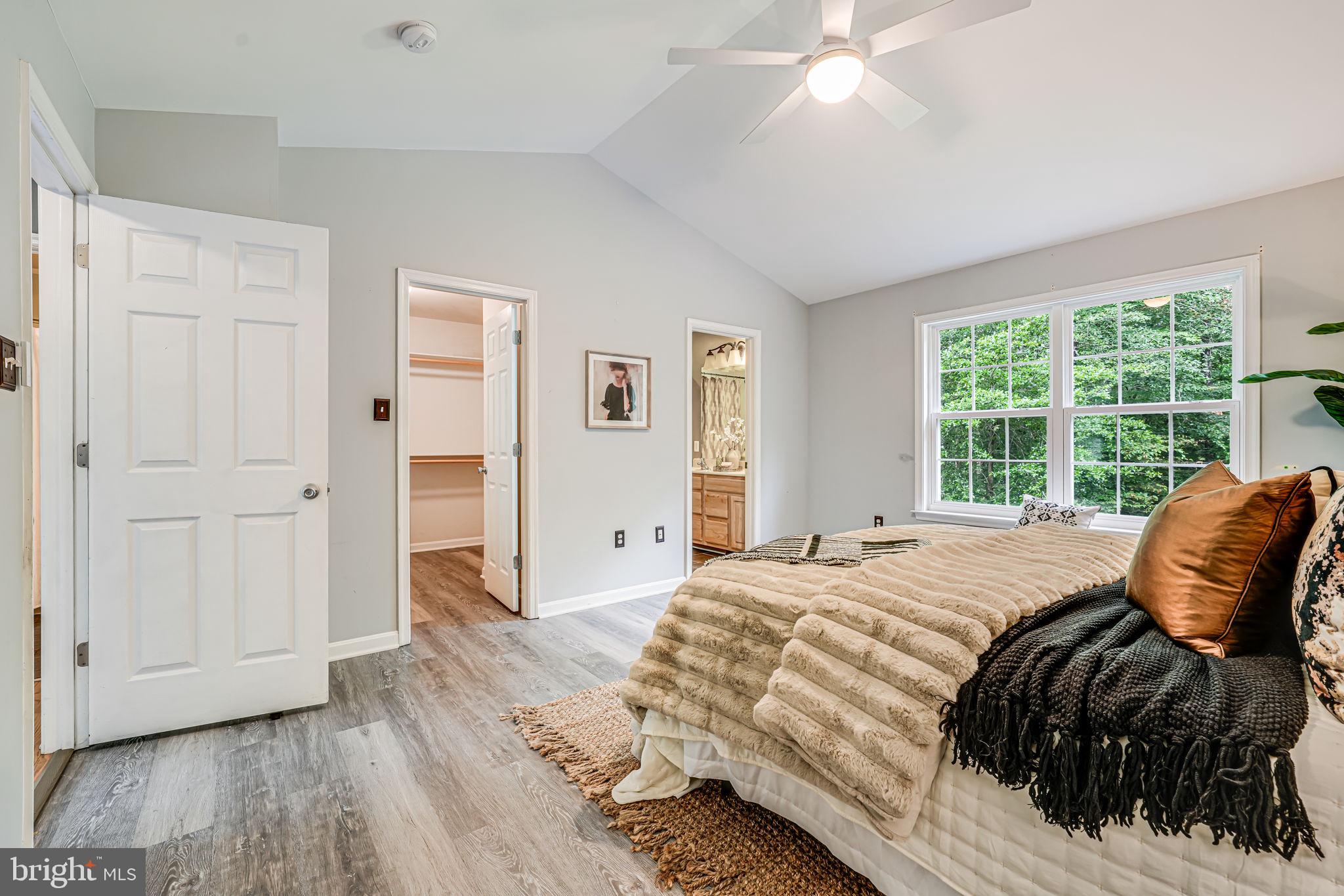 20 BREEZY HILL DRIVE