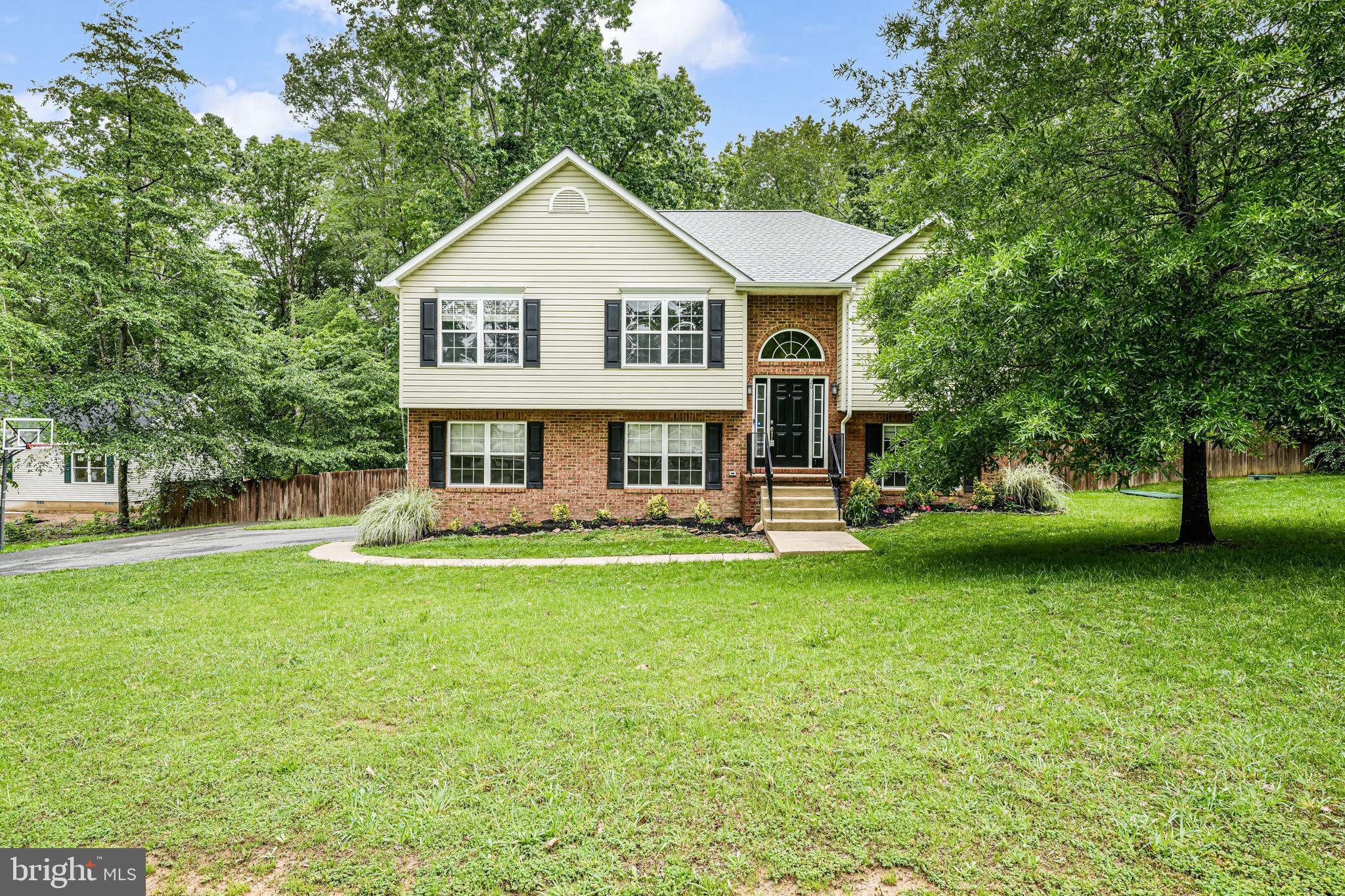 20 BREEZY HILL DRIVE