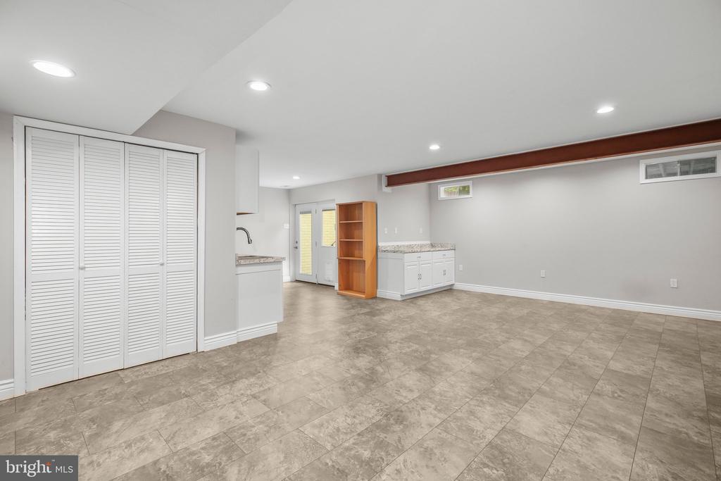 40 Fletcher Dr