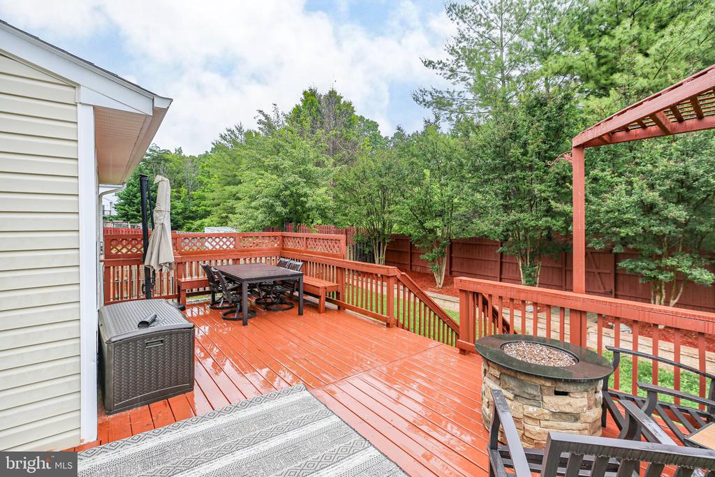 40 Fletcher Dr
