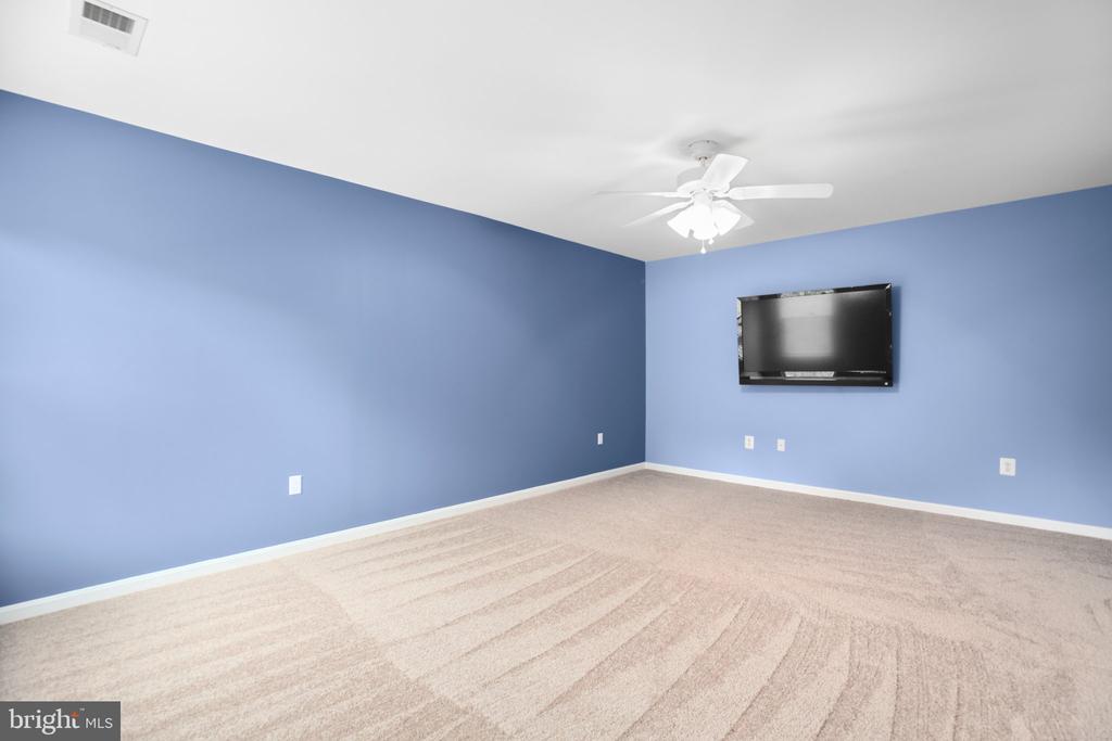 40 Fletcher Dr