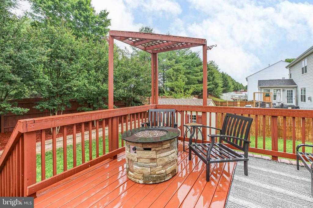40 Fletcher Dr