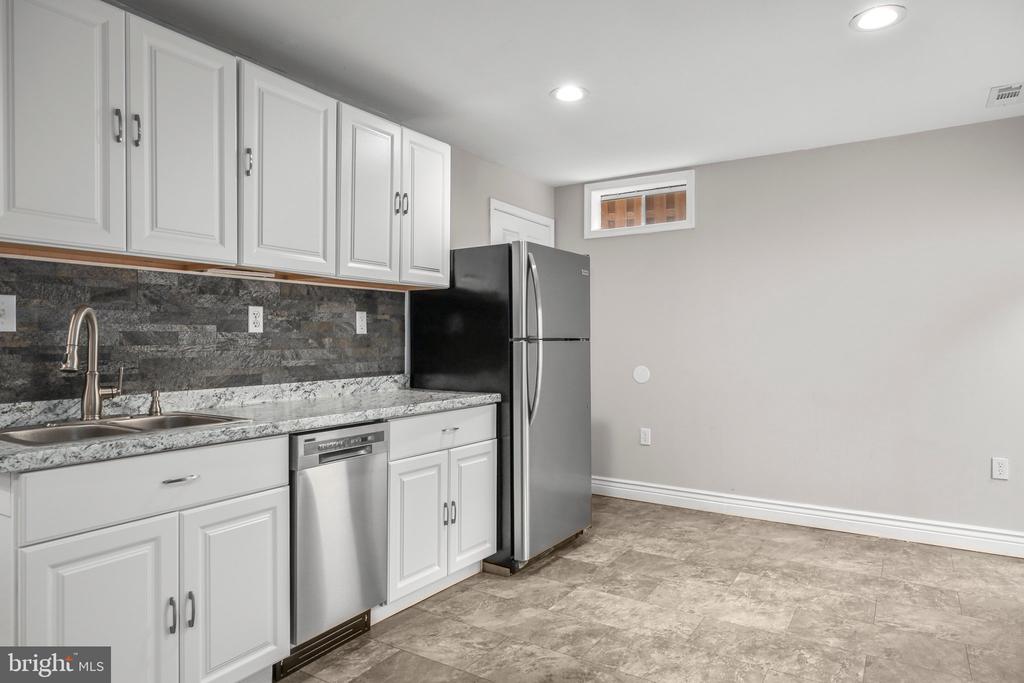 40 Fletcher Dr