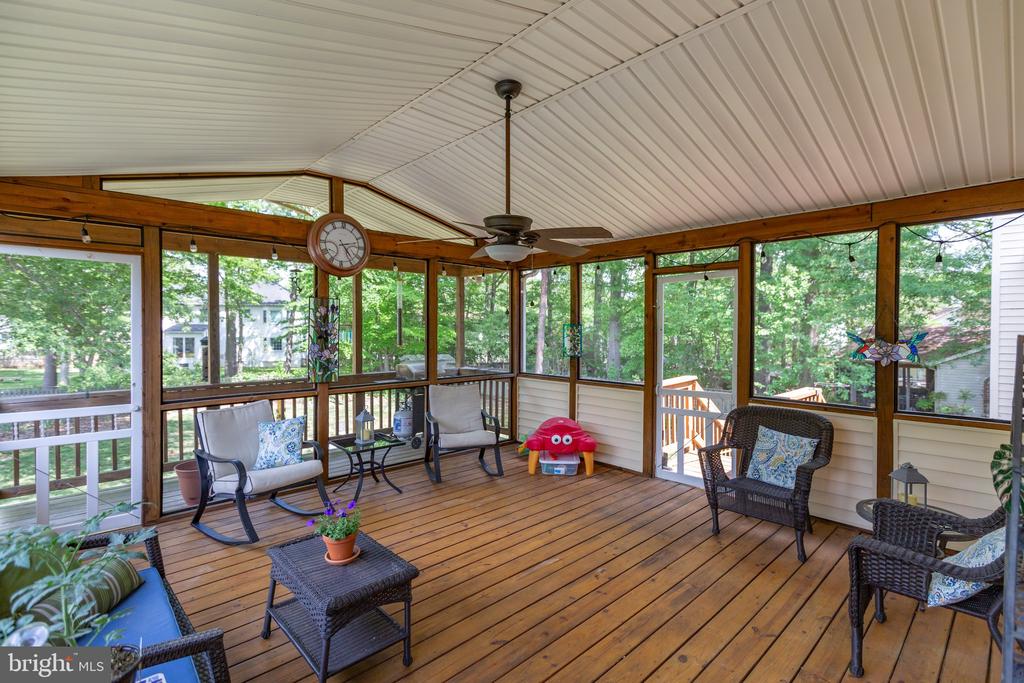 64 Briarwood Dr
