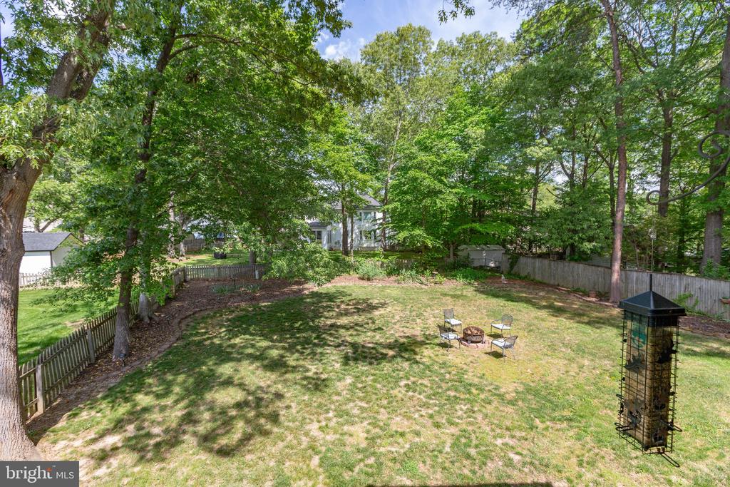 64 Briarwood Dr