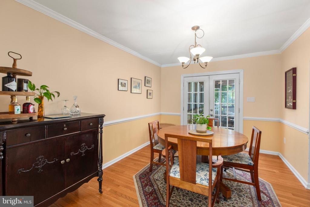 64 Briarwood Dr