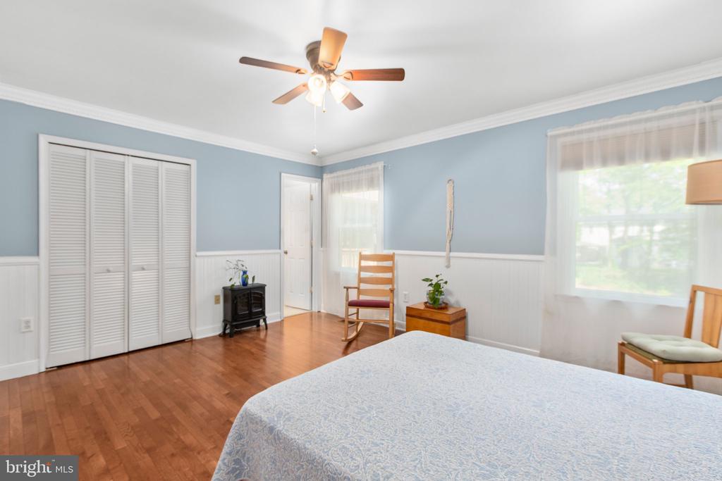 64 Briarwood Dr