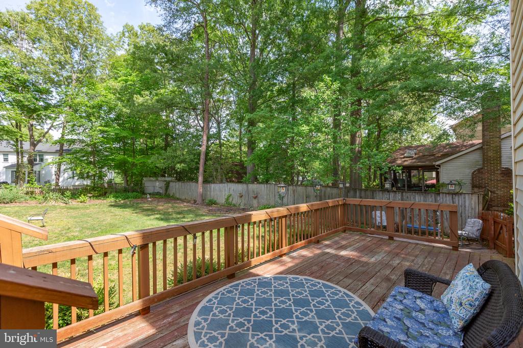 64 Briarwood Dr