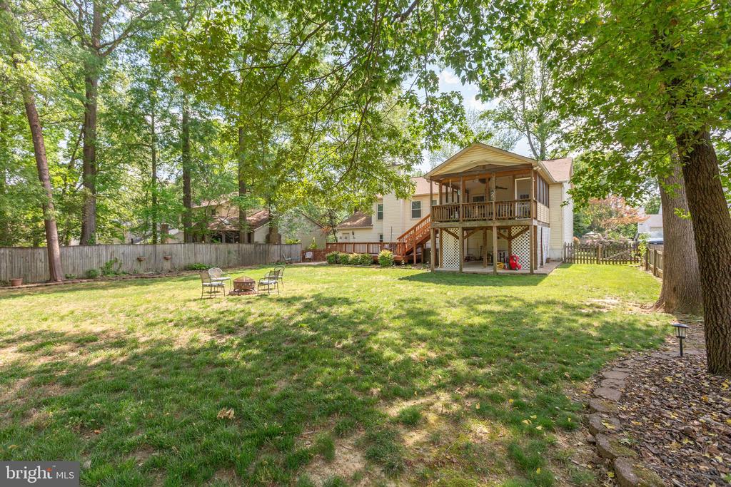 64 Briarwood Dr